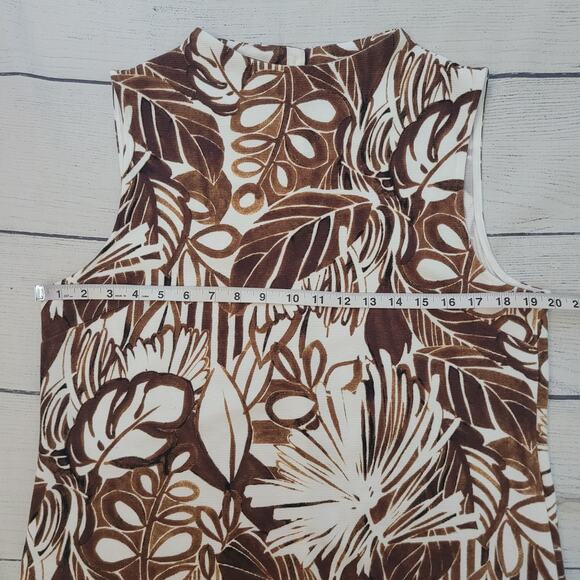 Talbots Size  L  Button Detail Funnel Neck Shell Woodland Ferns Top Mature - Picture 7 of 9